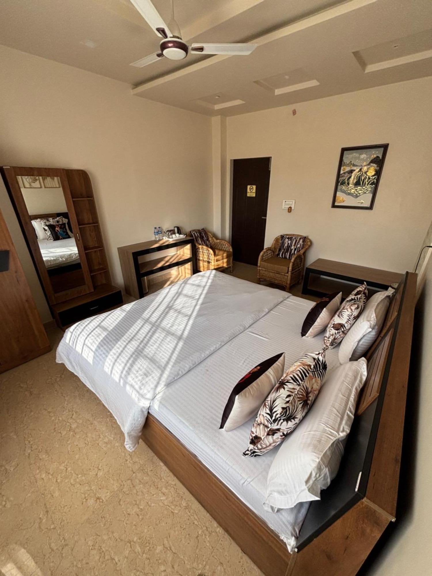 Shangrila Homestay จอร์ฮัต ภายนอก รูปภาพ